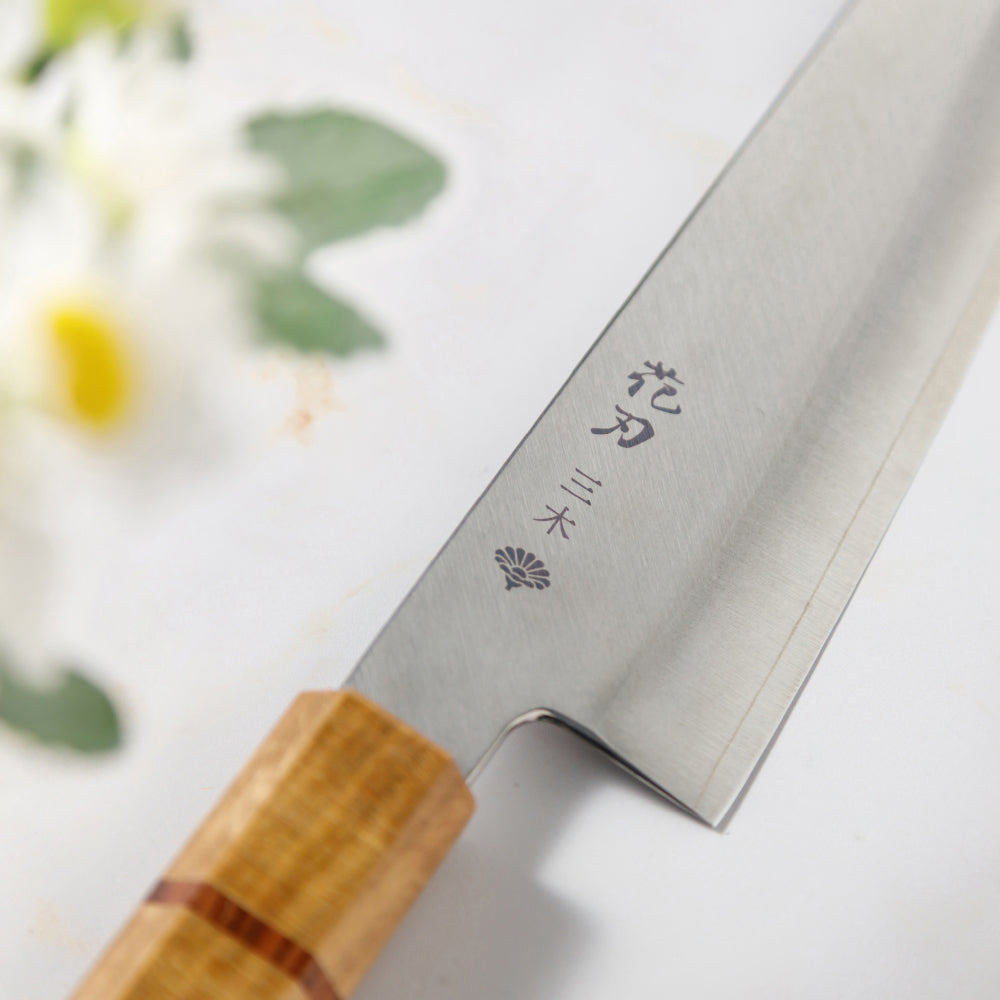 花刃包丁 (Hanaha Hocho) 8.3-Inch Gyuto Chef Knife – VG10 Steel, Mirror Polished Blade, Made in Miki, Japan