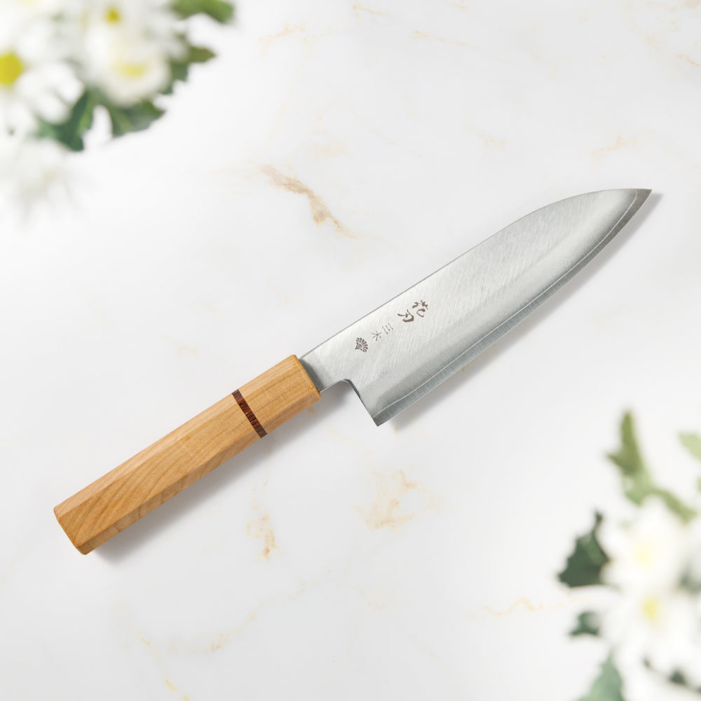 花刃包丁 (Hanaha Hocho) 6.5-Inch Santoku Knife – VG10 Steel, Mirror Polished Blade, Made in Miki, Japan