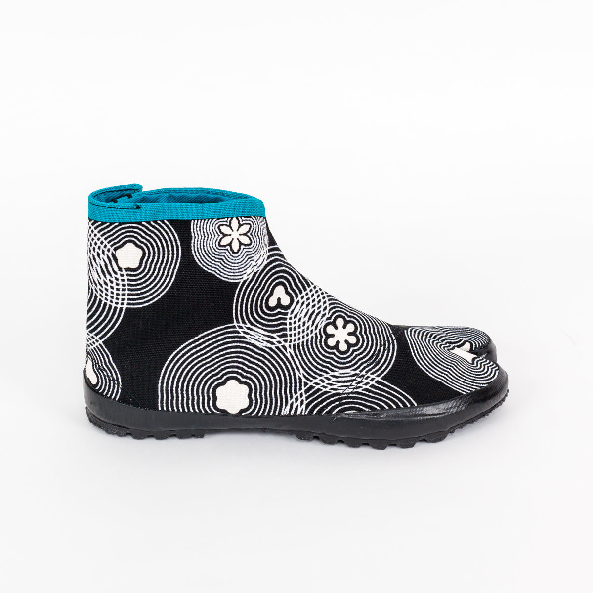 tabi shoes