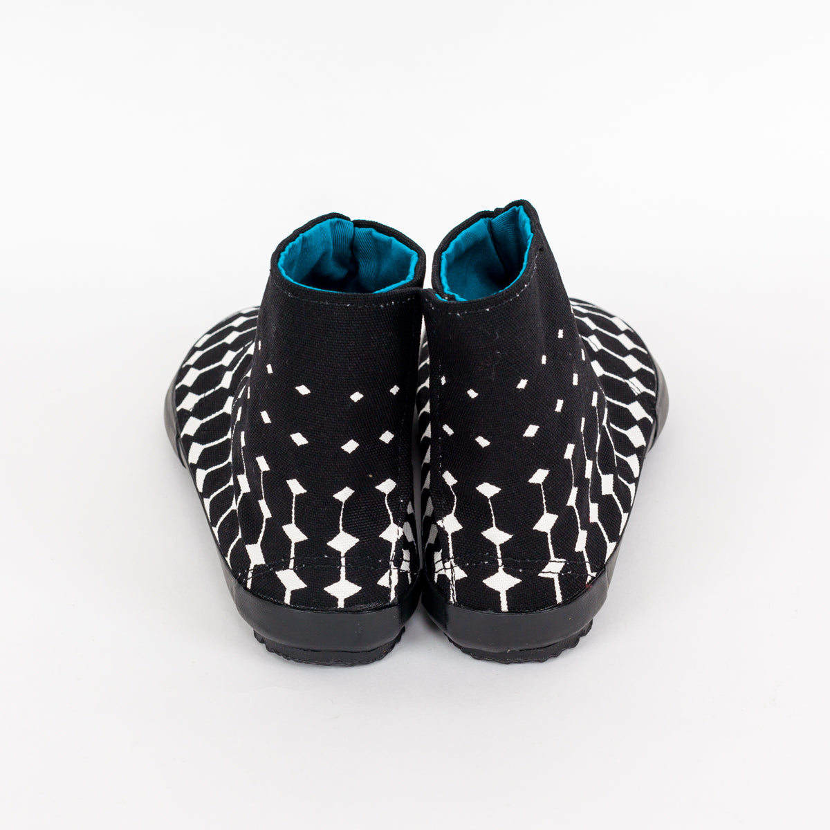 tabi shoes