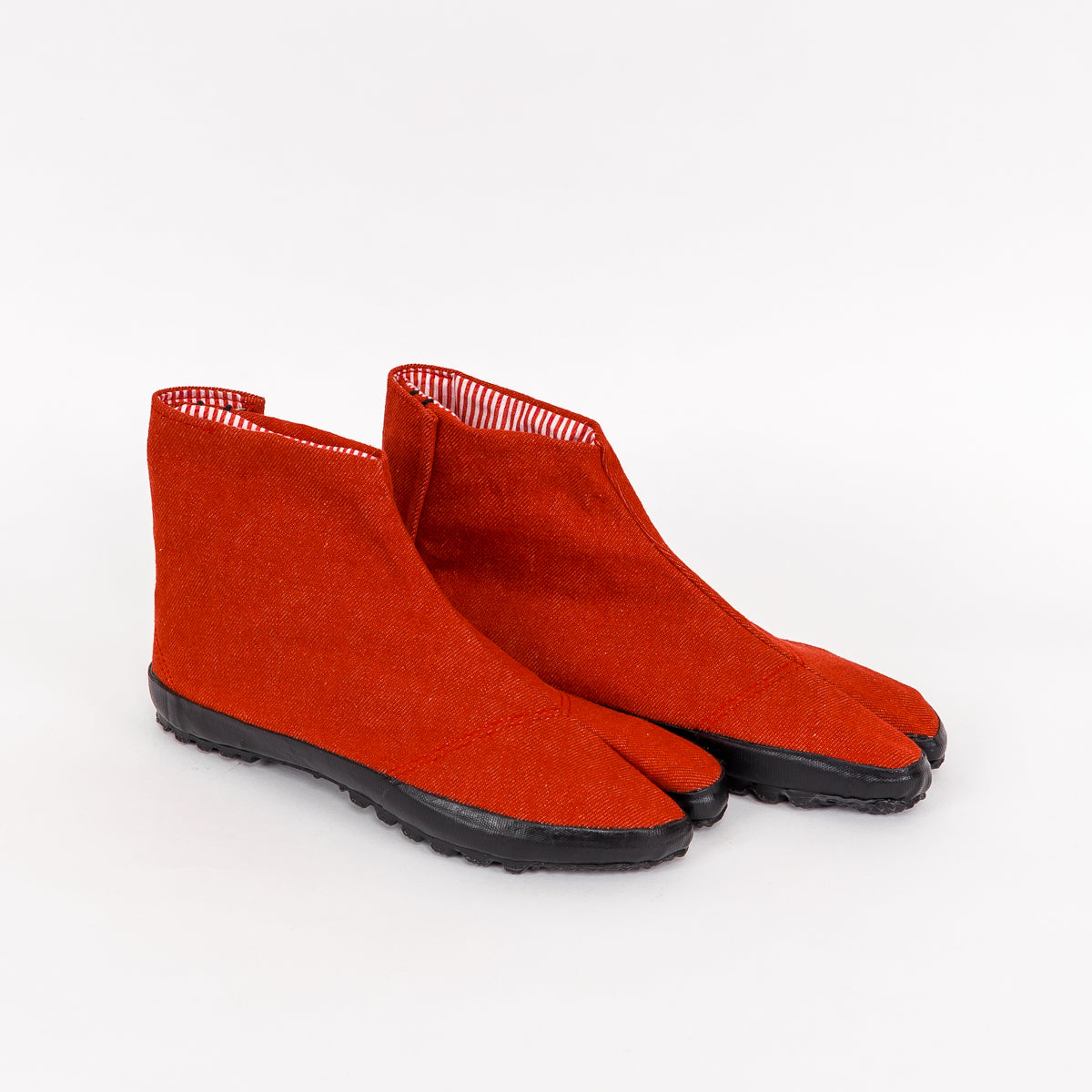 tabi shoes