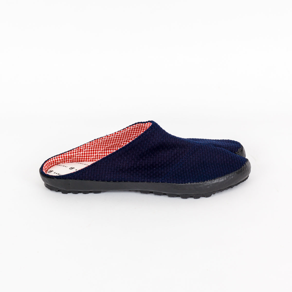 Tabi sandals