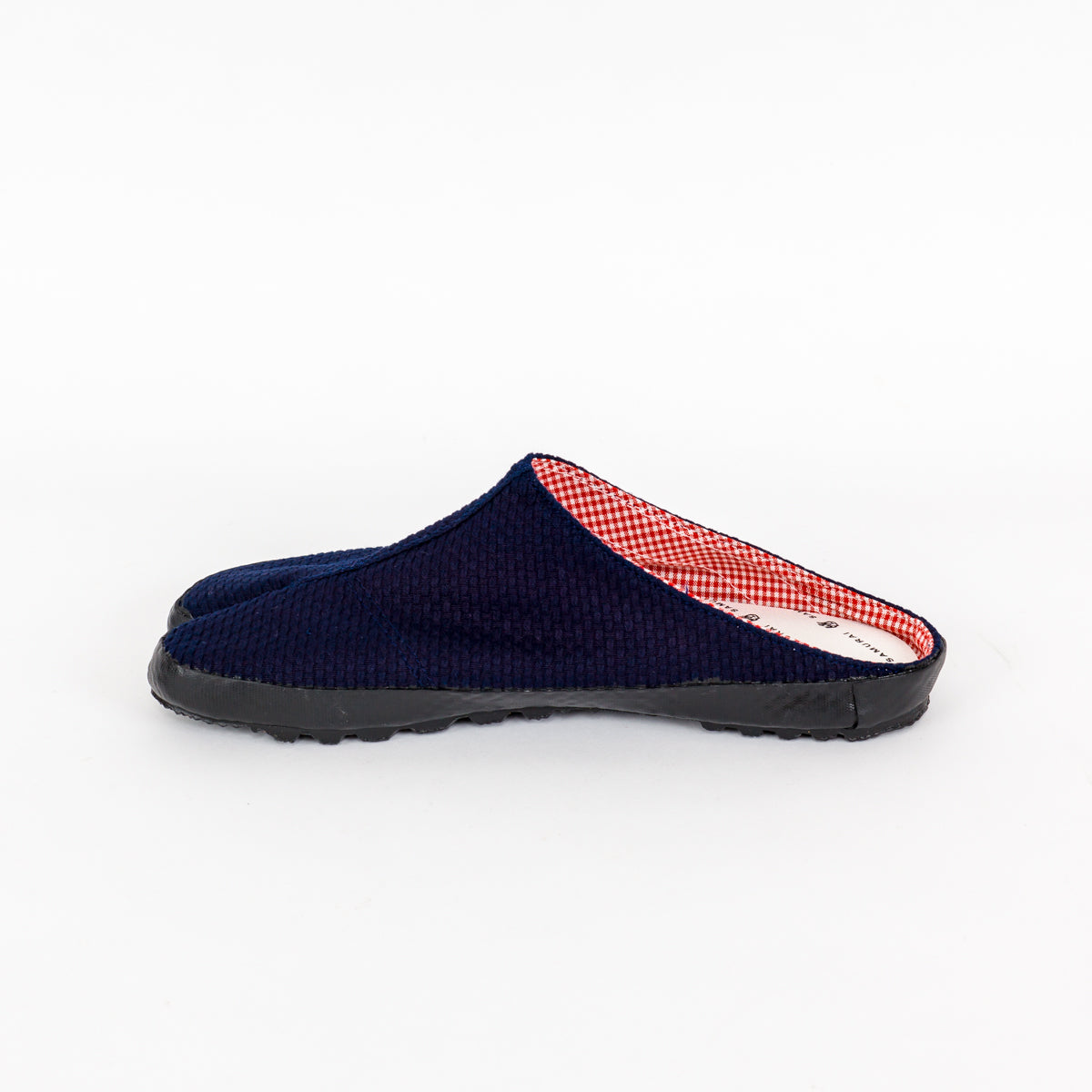 Tabi sandals