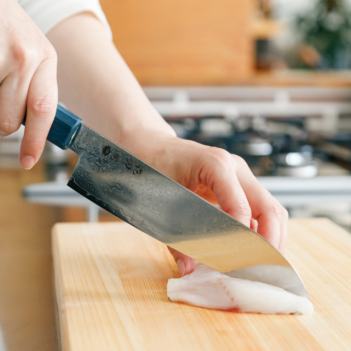 Santoku Knife, 7.1 Inch Japanese Kitchen Knives, 花刃包丁 堺, High Carbon Stainless Steel, Polished Damascus, HOUCHO