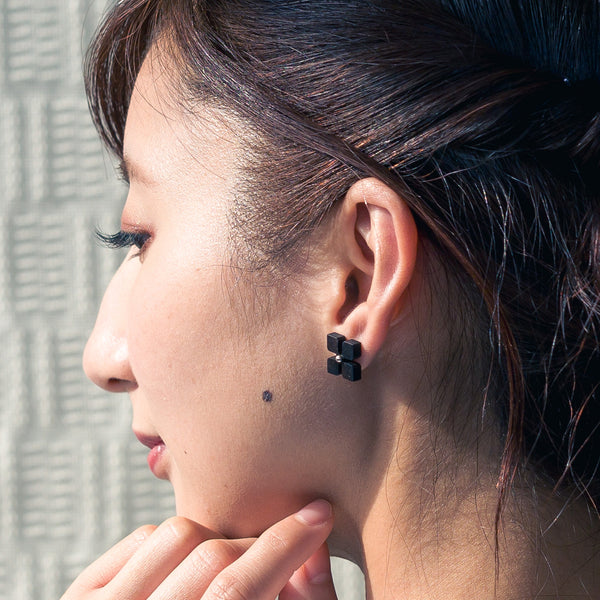 Hana Earrings Ebony Titanium