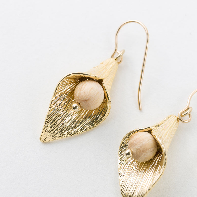 Leaf Earrings White Ash Gold 14Kgf