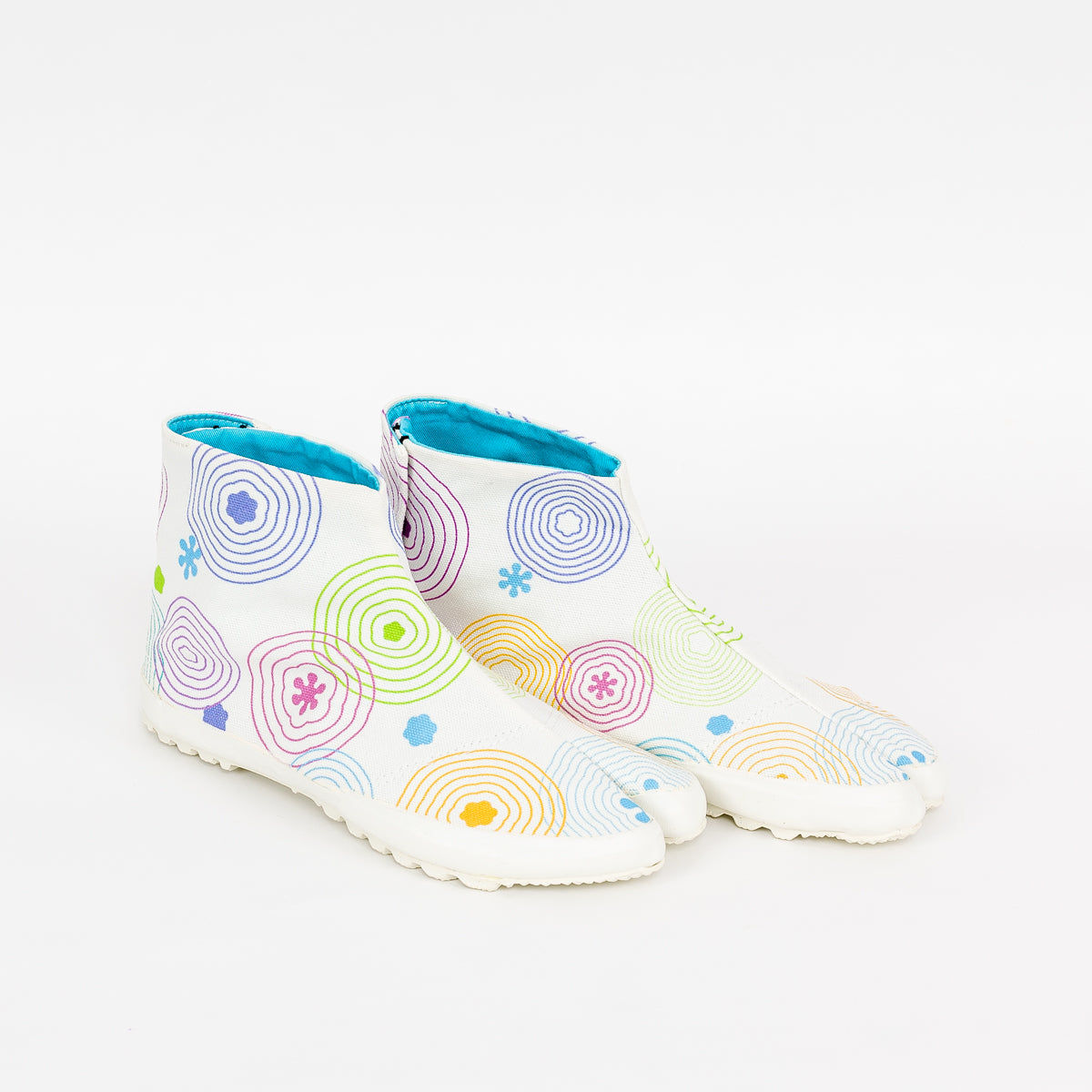 tabi shoes