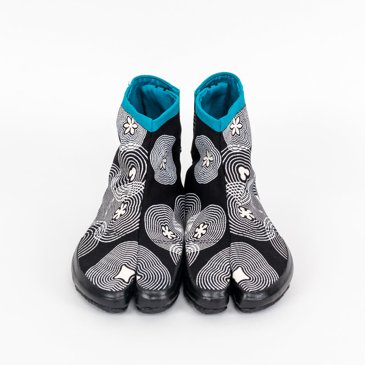 tabi shoes