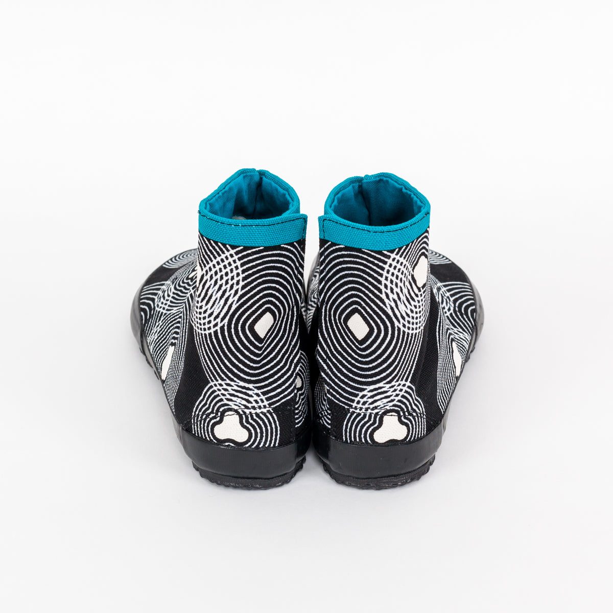 tabi shoes