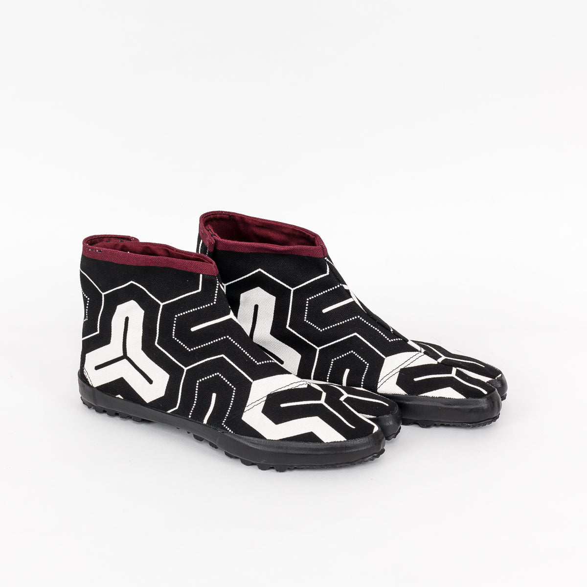 tabi shoes