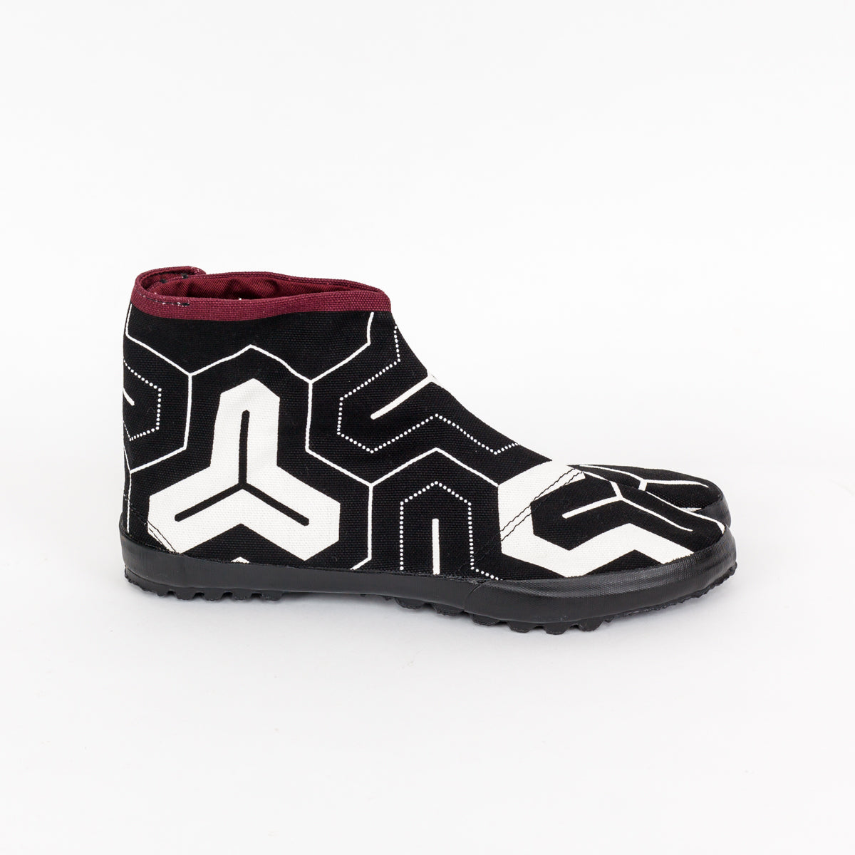 tabi shoes