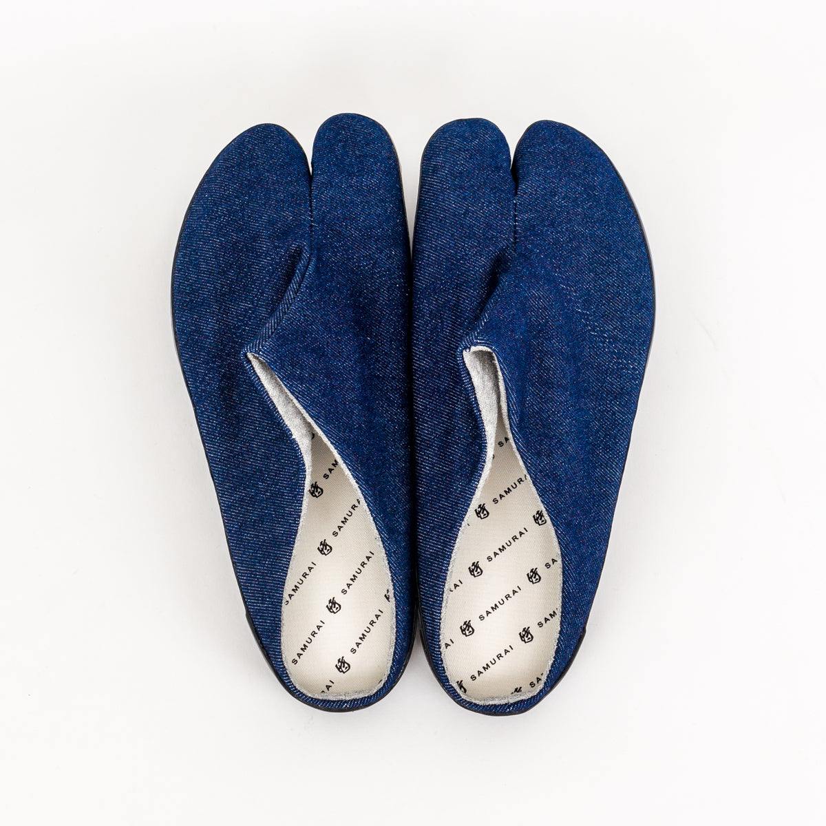 Tabi sandals