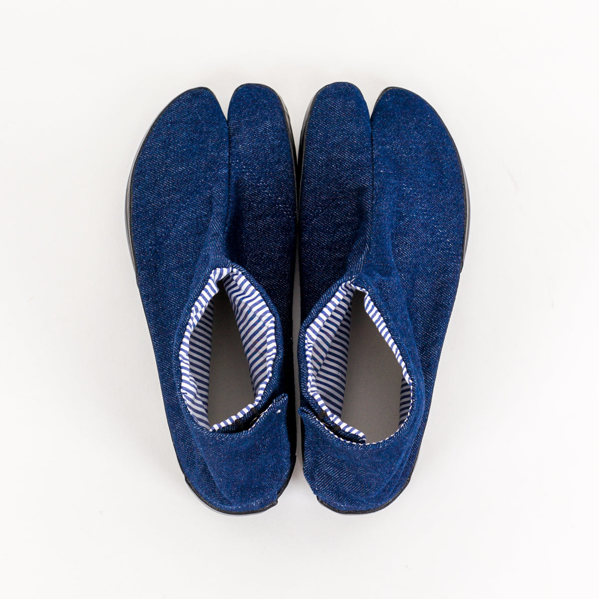 tabi shoes