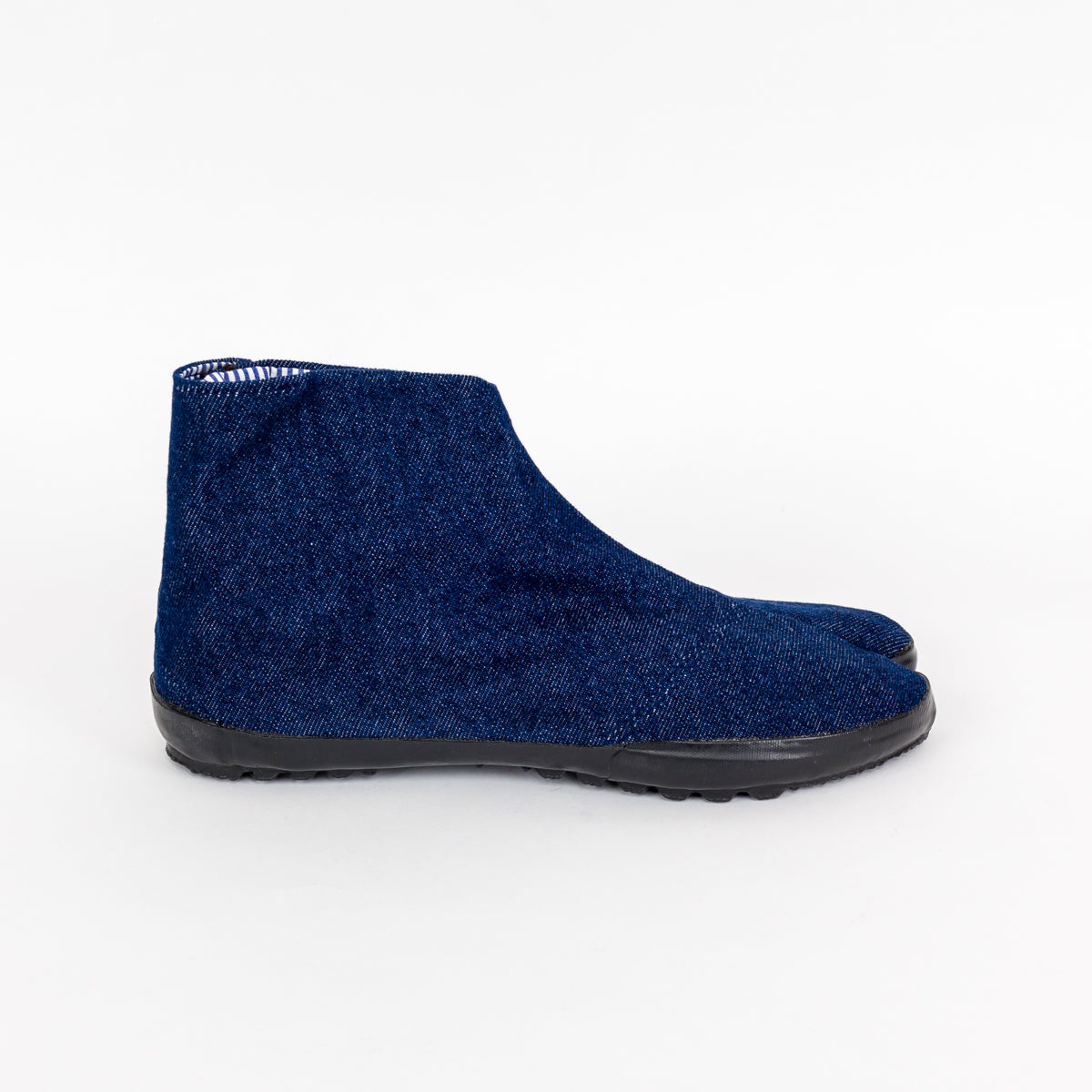 tabi shoes