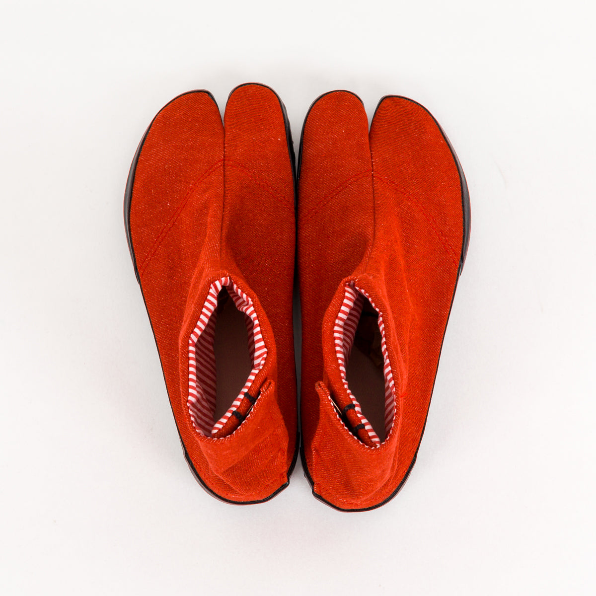 tabi shoes