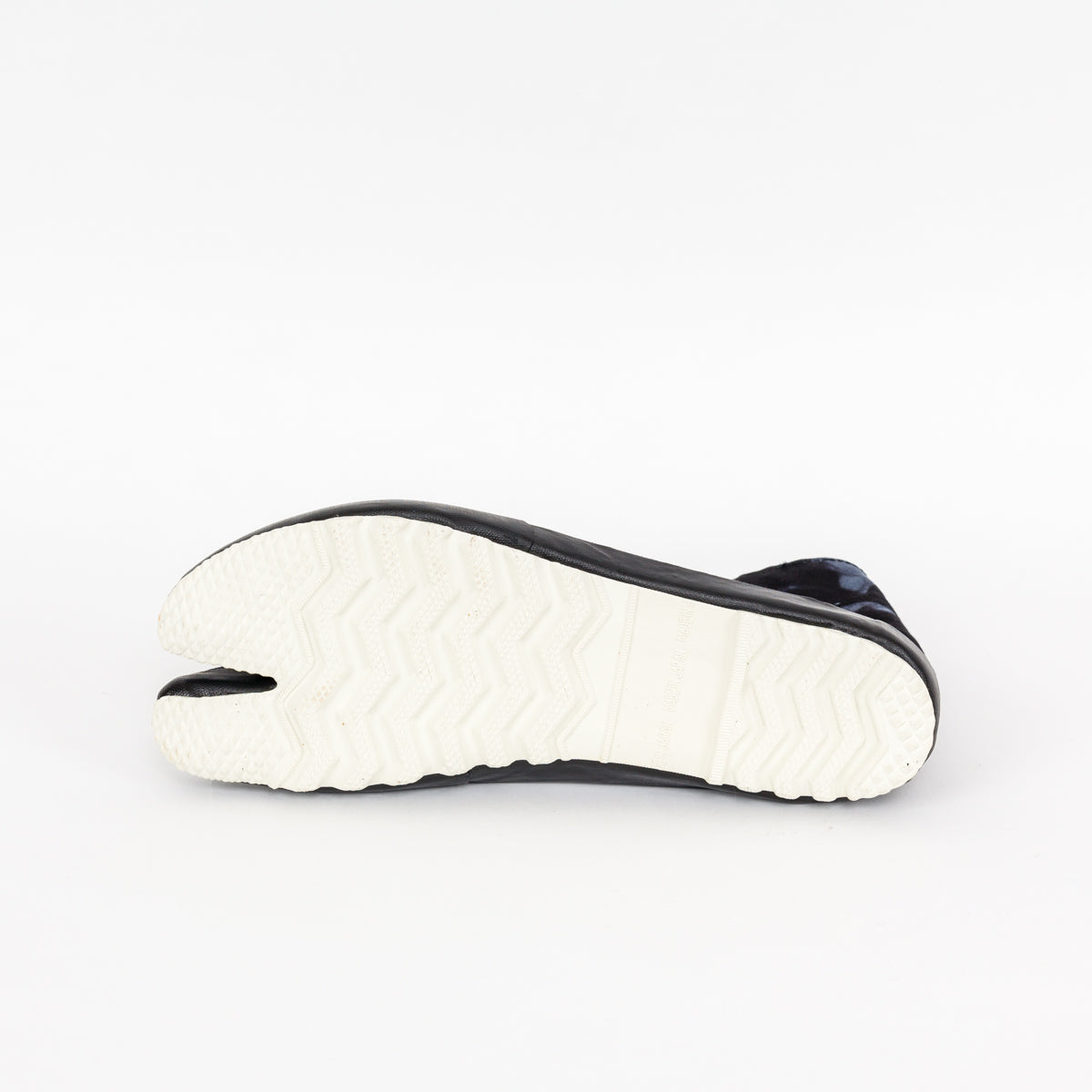 tabi shoes
