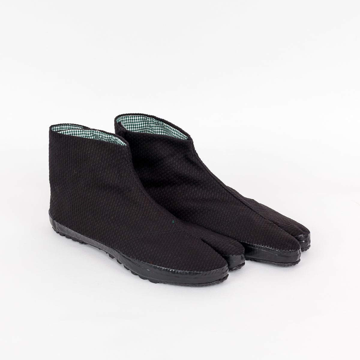tabi shoes