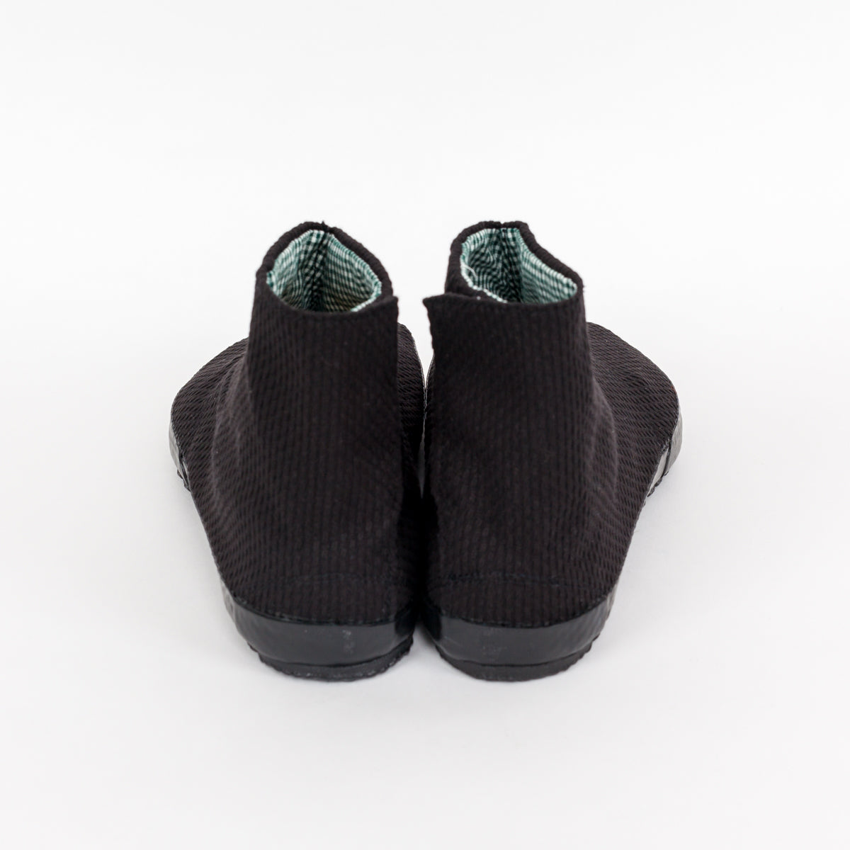 tabi shoes