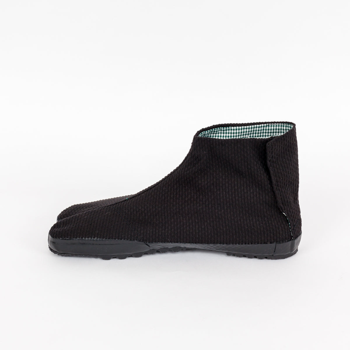 tabi shoes