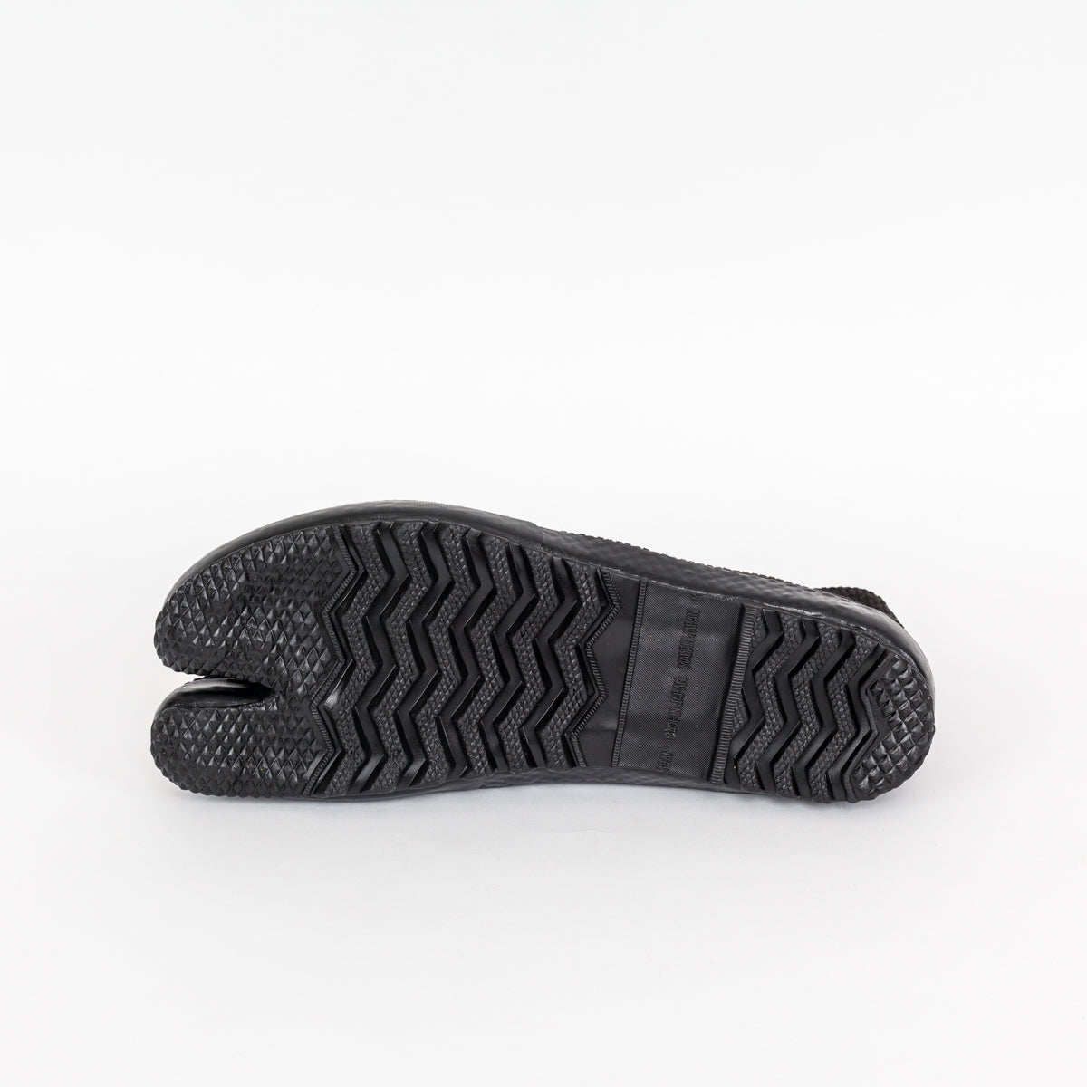 tabi shoes