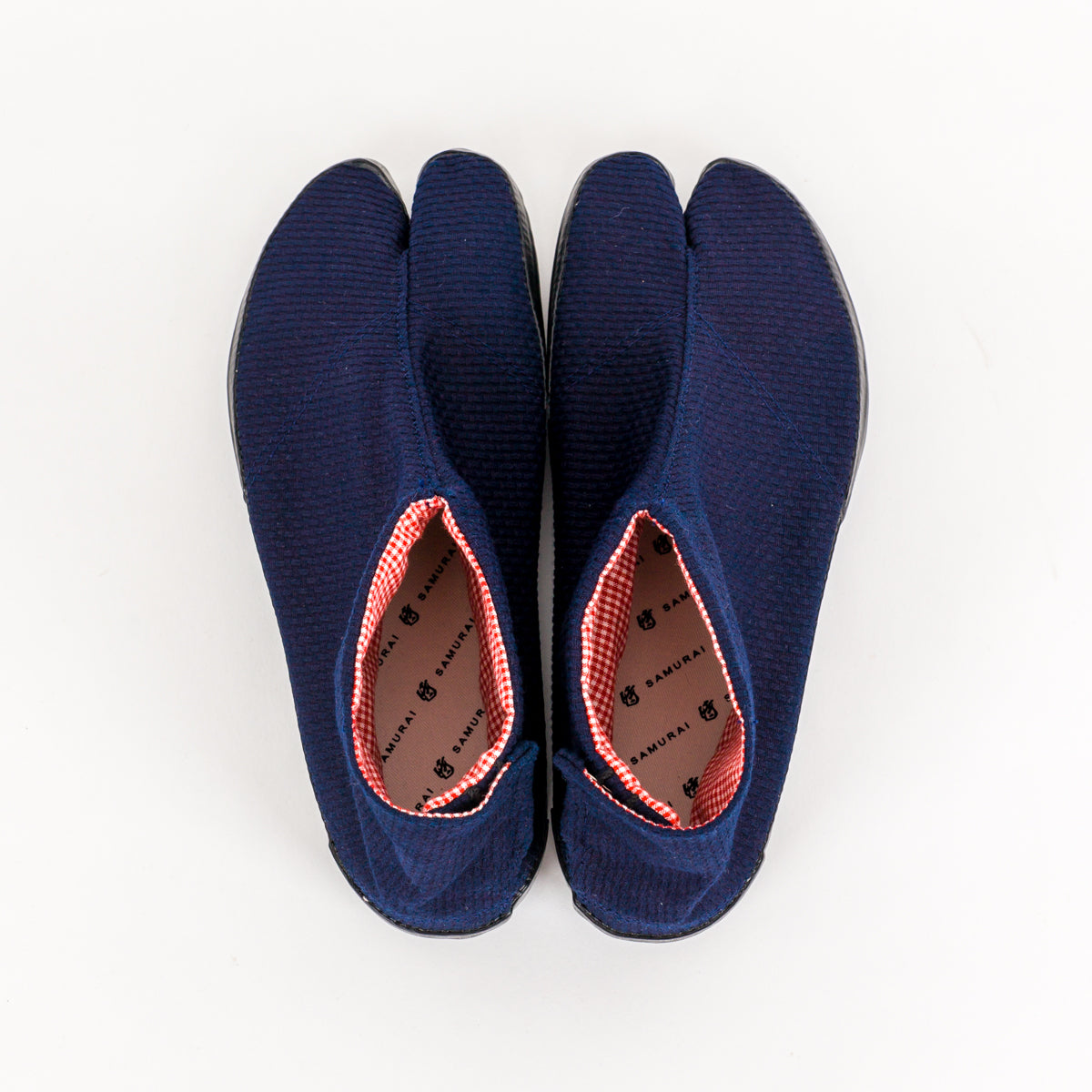 tabi shoes