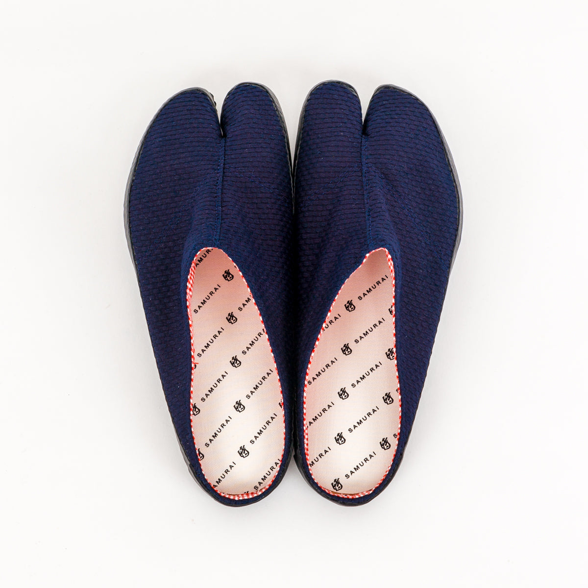 Tabi sandals