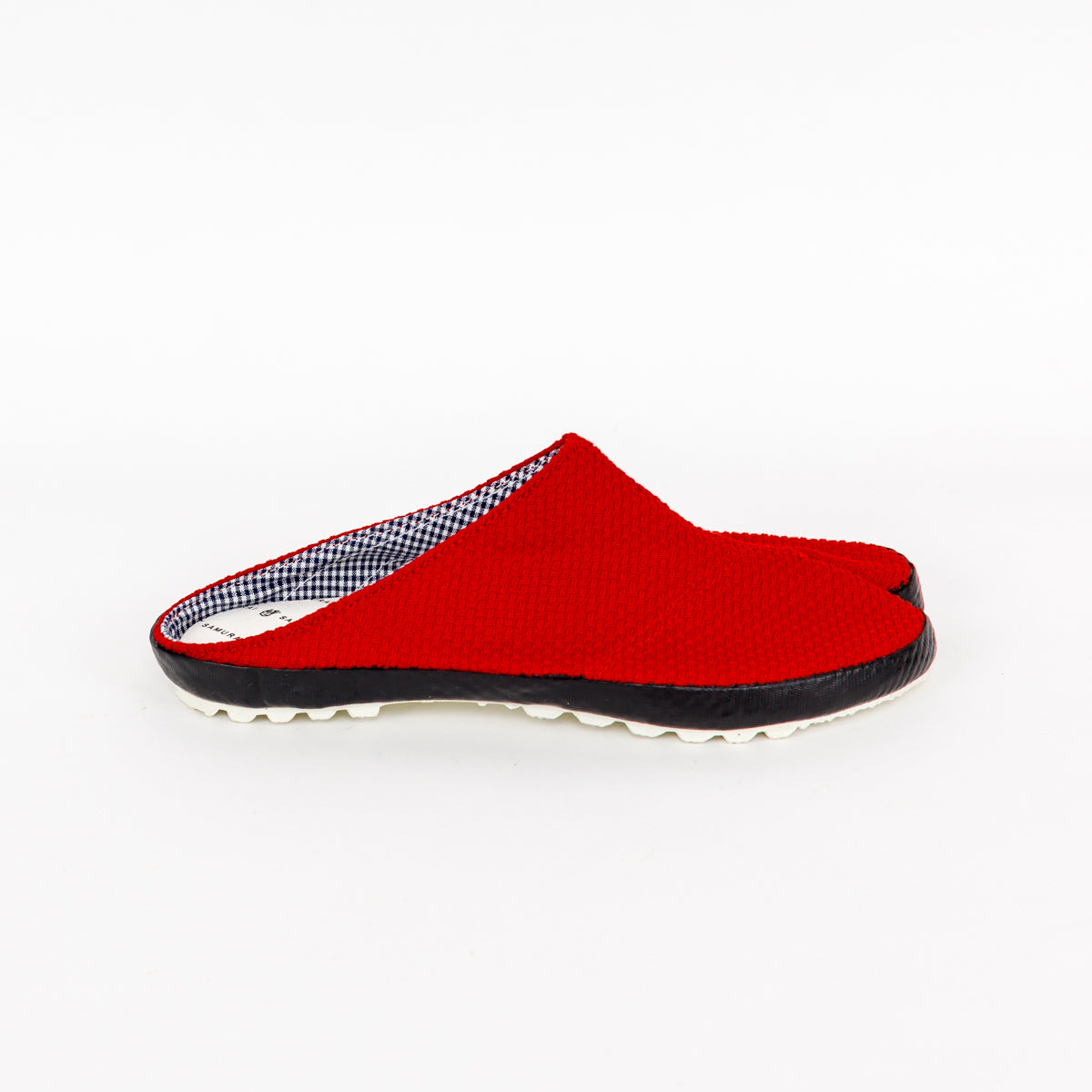 Tabi sandals